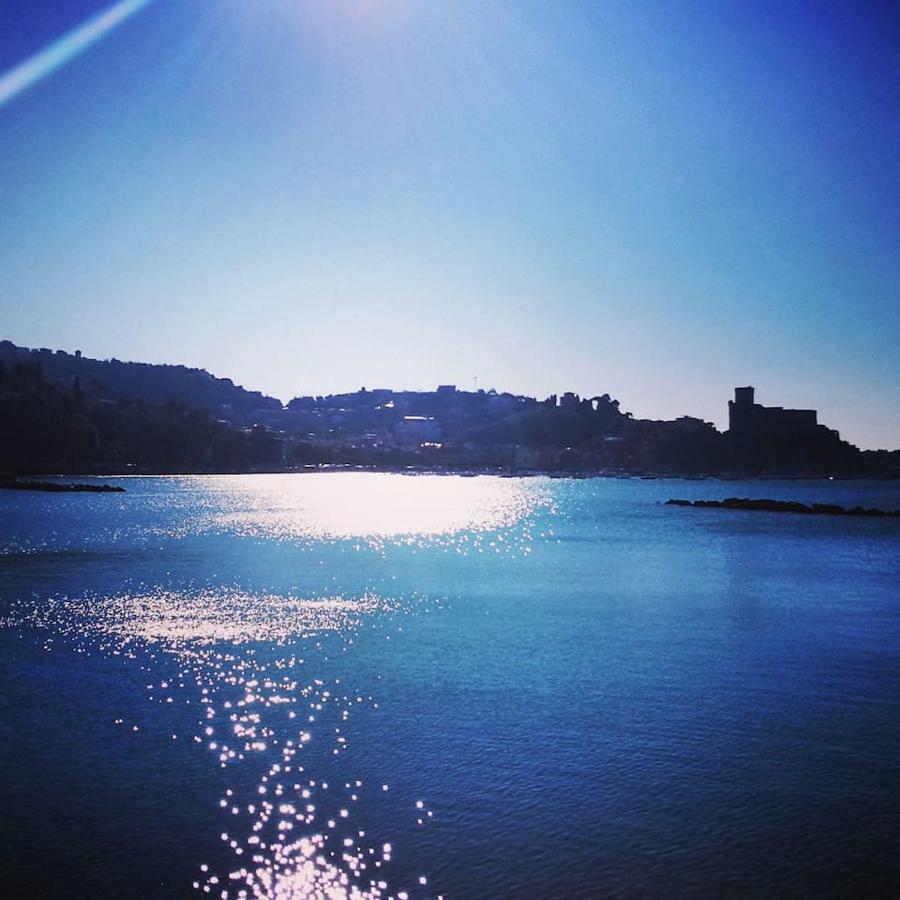 Vista Su Lerici Apartment Luaran gambar